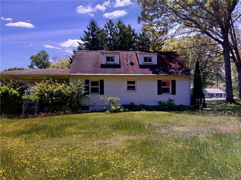 140 Evergreen Dr — photo 2