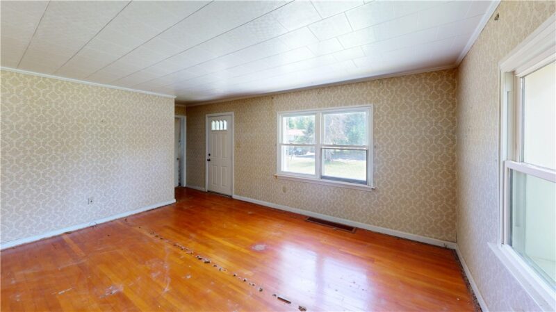 140 Evergreen Dr — photo 6