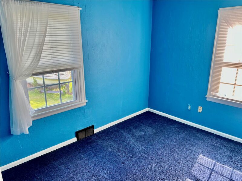 215 Melvin Dr — photo 6