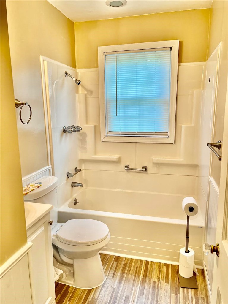 215 Melvin Dr — photo 7