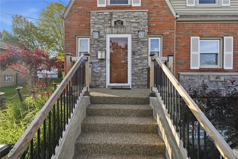 627 Greenlee Rd — photo 3