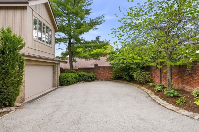 1300 Shady Ave — photo 4
