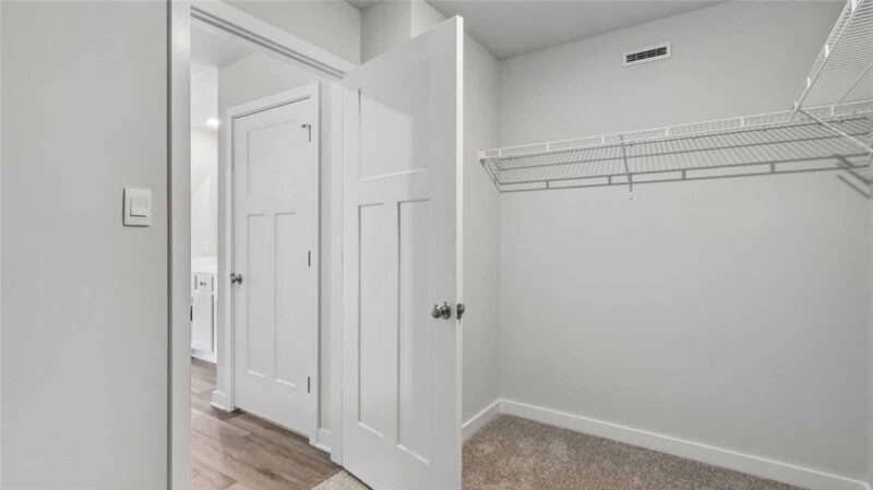 1099 Peachtree Road — photo 7