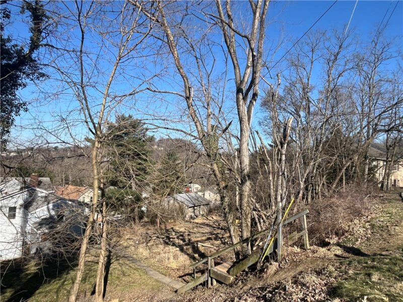 325 GLASER AVENUE — photo 5