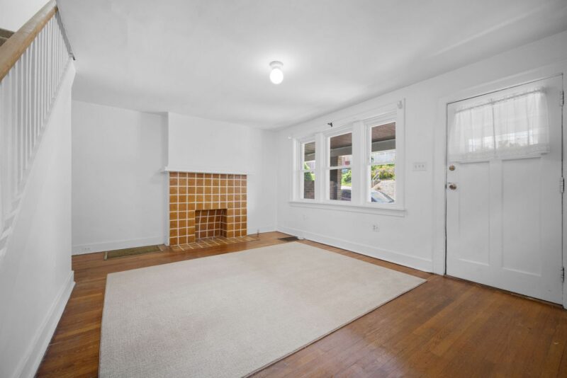 2732-2734 Shiras Avenue — photo 6