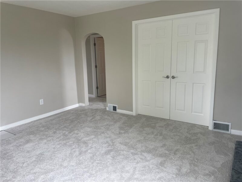 2616 Kenview Dr — photo 3