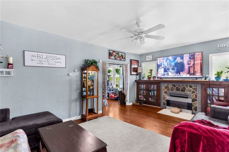 343 S Myers Ave — photo 7