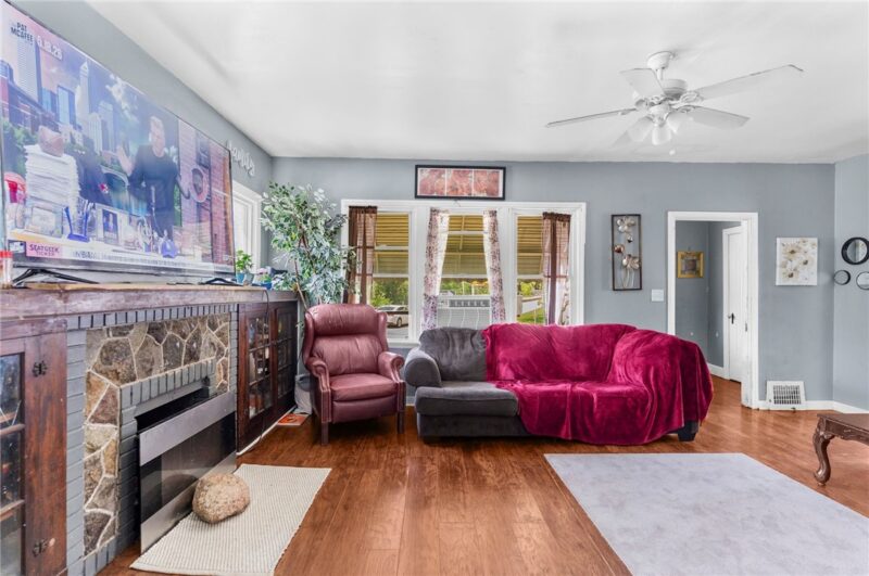 343 S Myers Ave — photo 8