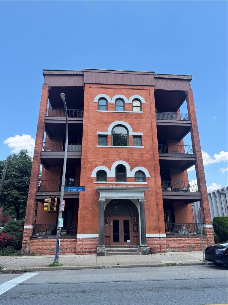 316 W North Ave C — photo 1