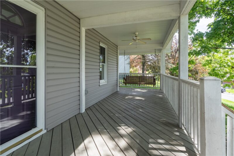 323 Idlewood Rd — photo 2