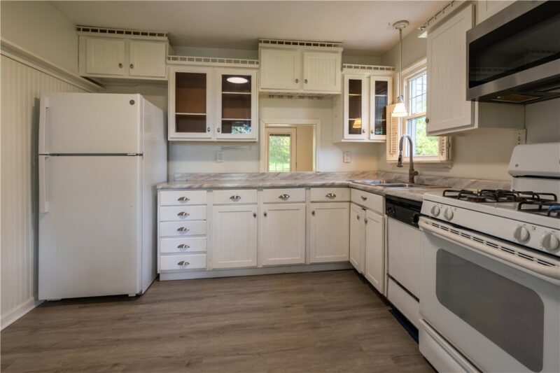 323 Idlewood Rd — photo 5