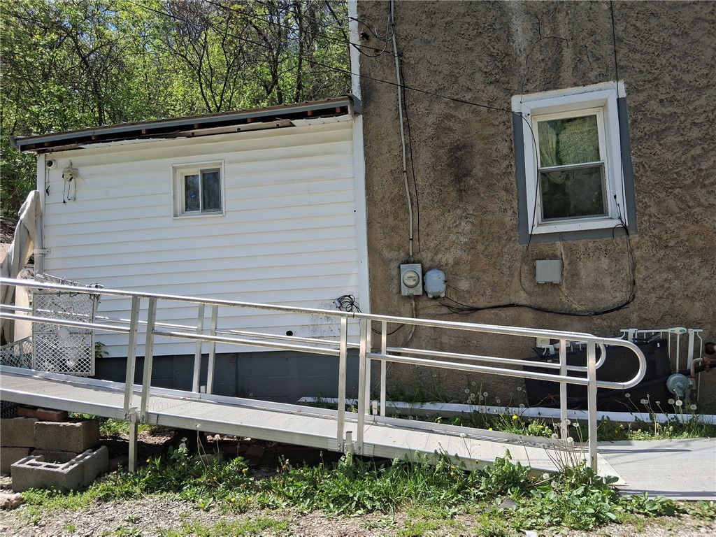 43 Besco St — photo 1