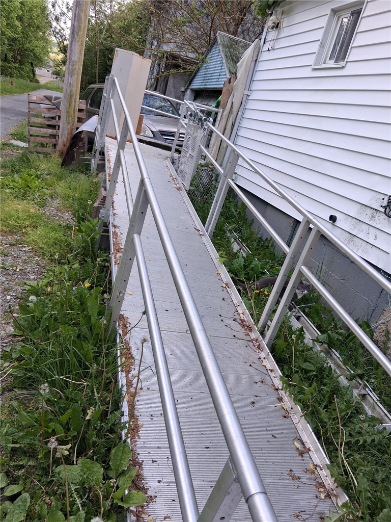 43 Besco St — photo 4