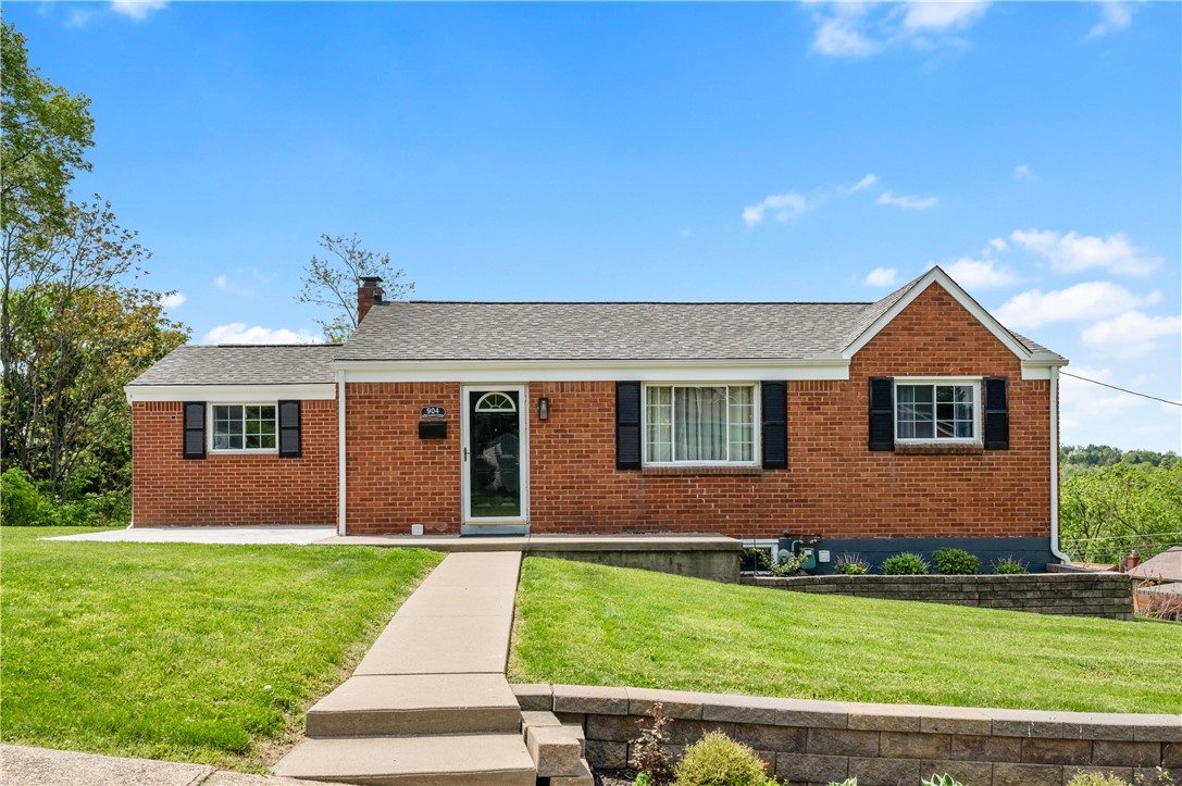 904 Sunnyside Drive — photo 1