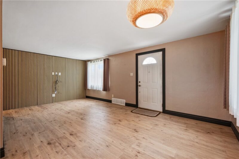 904 Sunnyside Drive — photo 5