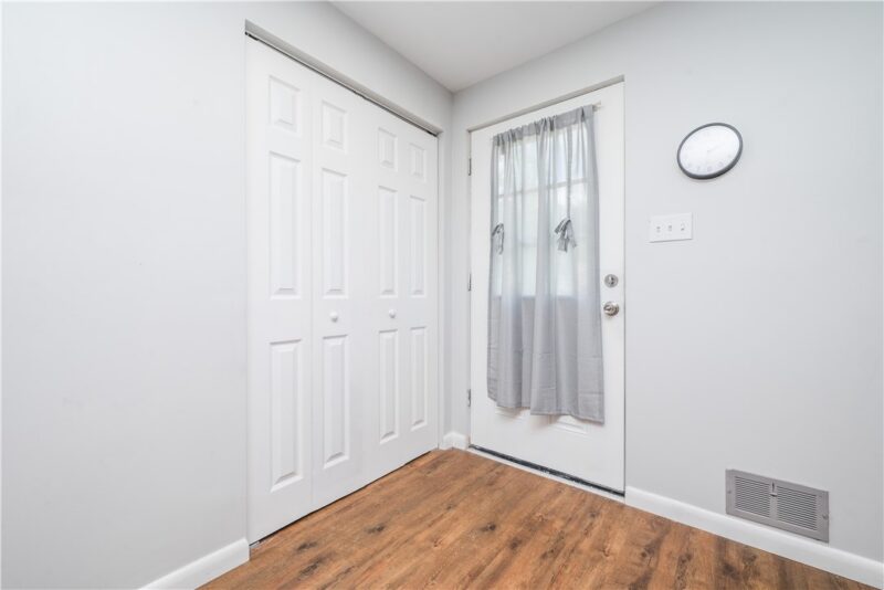 239 Pointview — photo 5