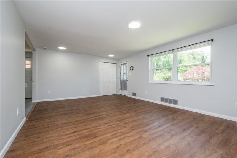 239 Pointview — photo 6