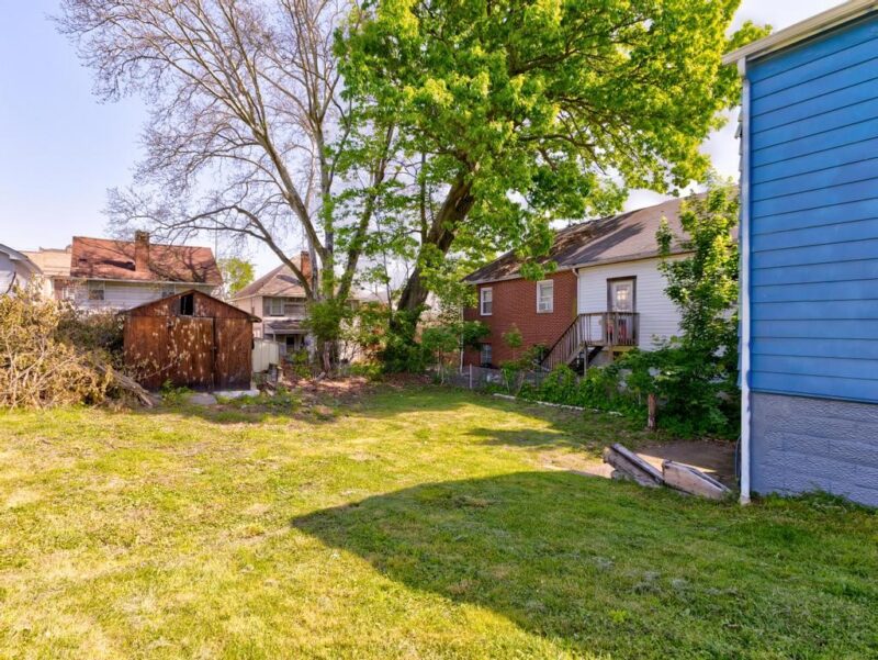 1202 Irwin St — photo 5