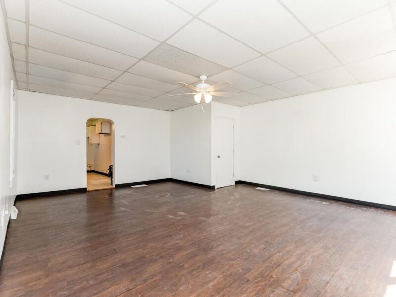 1202 Irwin St — photo 7