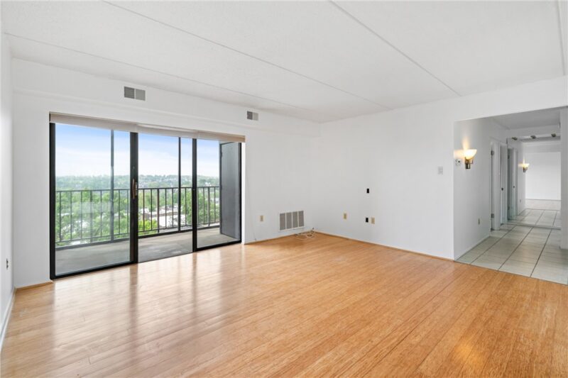 5600 Munhall Rd 606 — photo 4