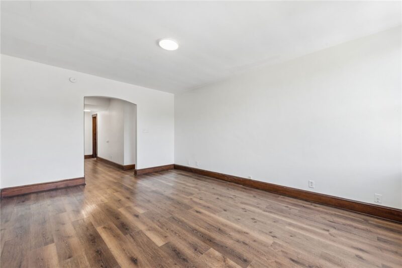 206 N Warren Ave — photo 3