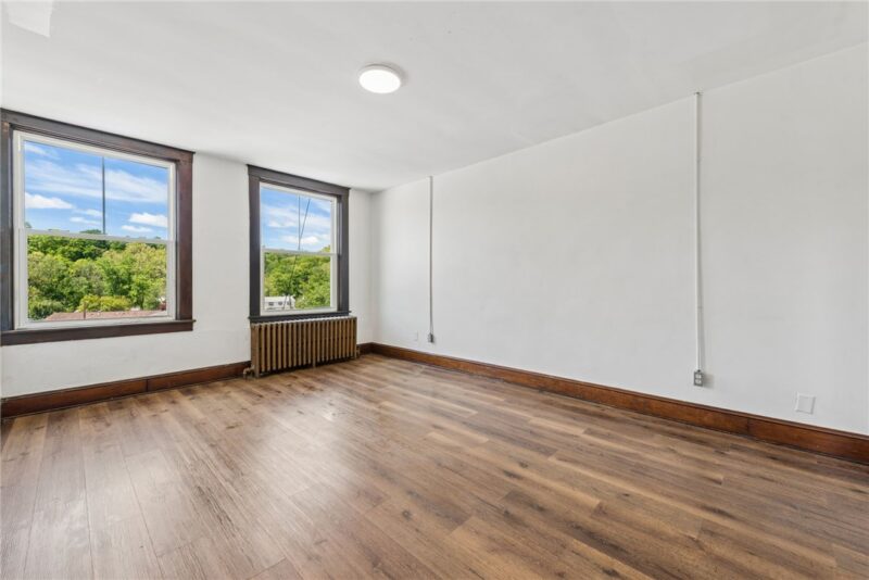 206 N Warren Ave — photo 5