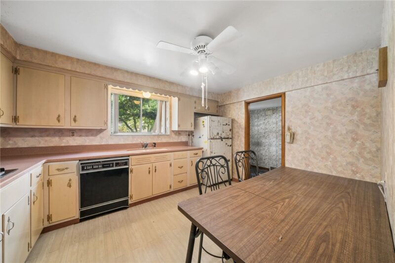 285 Tara Dr — photo 5