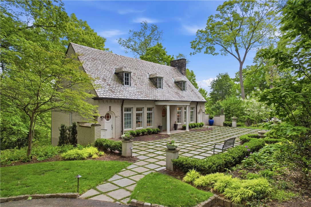 810 Persimmon Rd — photo 1