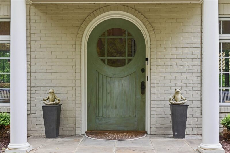 810 Persimmon Rd — photo 3