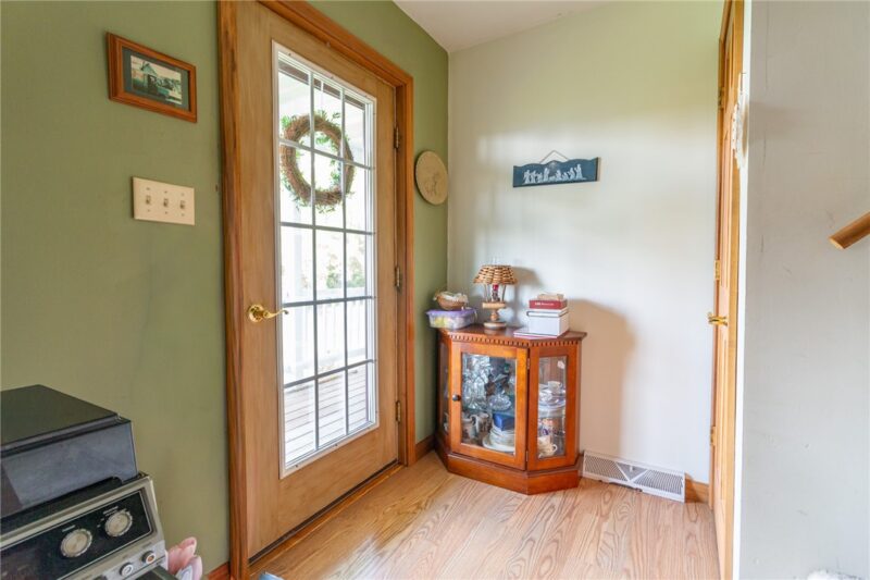 164 Bradley Rd — photo 4