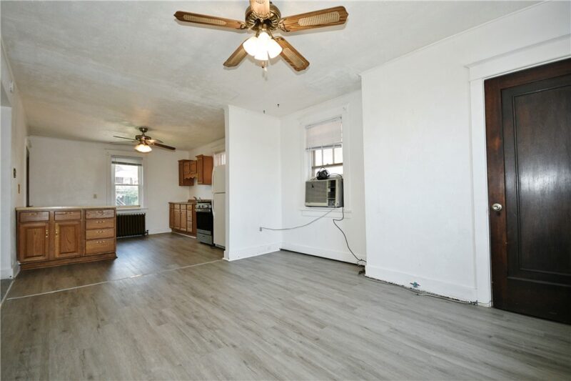 2110 West St — photo 8