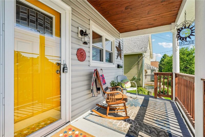 412 Brown Ave — photo 4