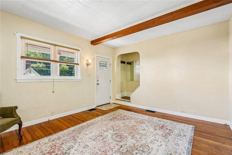 412 Brown Ave — photo 6