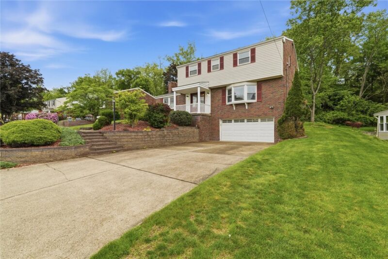 1028 Harvard Rd — photo 3