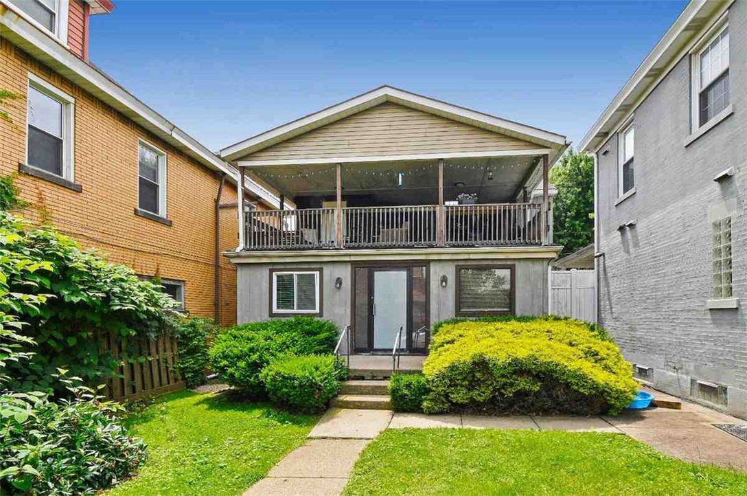 2102 West St — photo 1