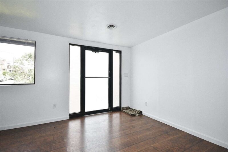 2102 West St — photo 3