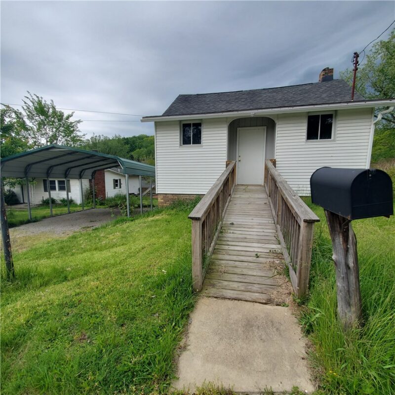 203 Rock Ave — photo 2
