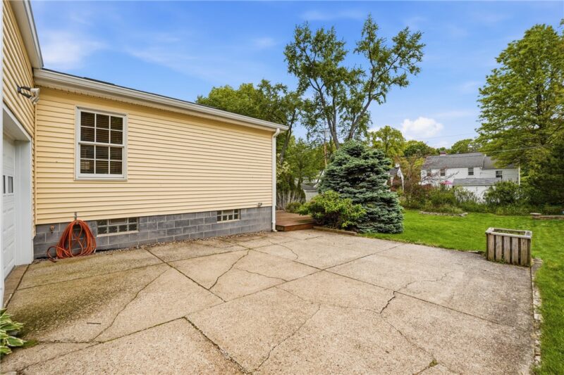 1325 Stanton St — photo 3
