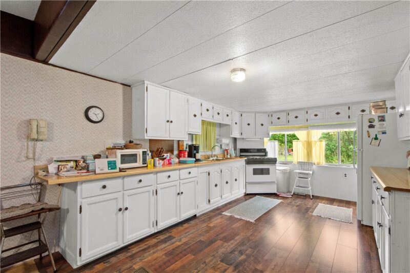 380 Upper Oliver 3 — photo 2