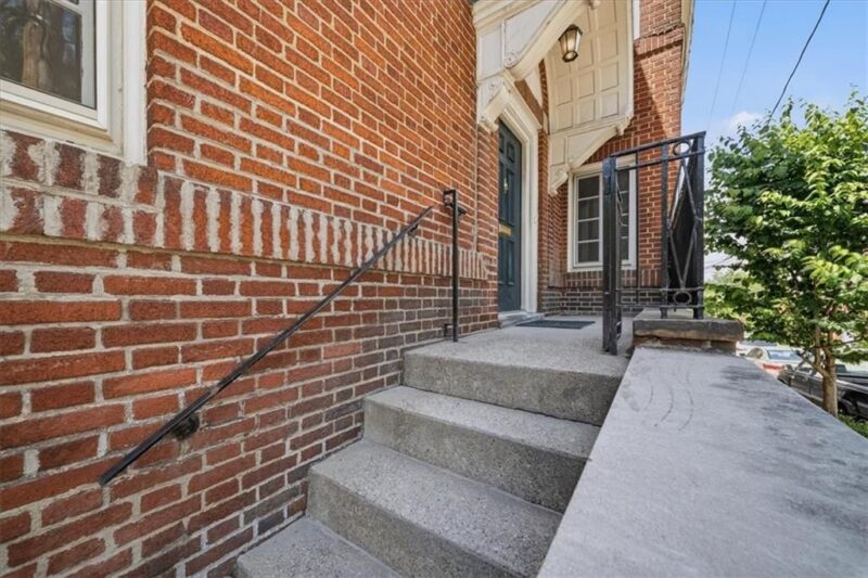 5445 Fifth Avenue — photo 3