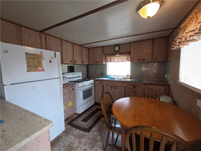 247/248/249 Ottawa Rd. — photo 8