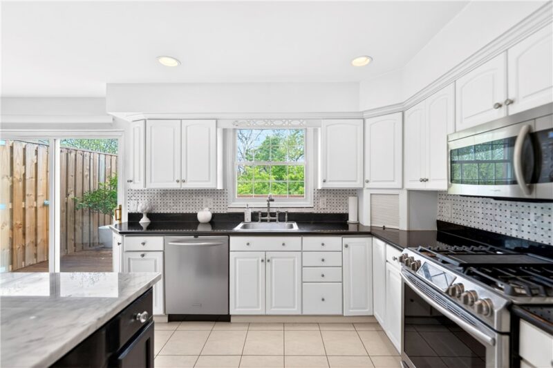1818 Foxcroft Ln 802 — photo 6