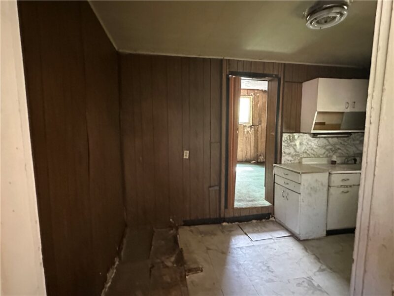 1302 Coal St — photo 8