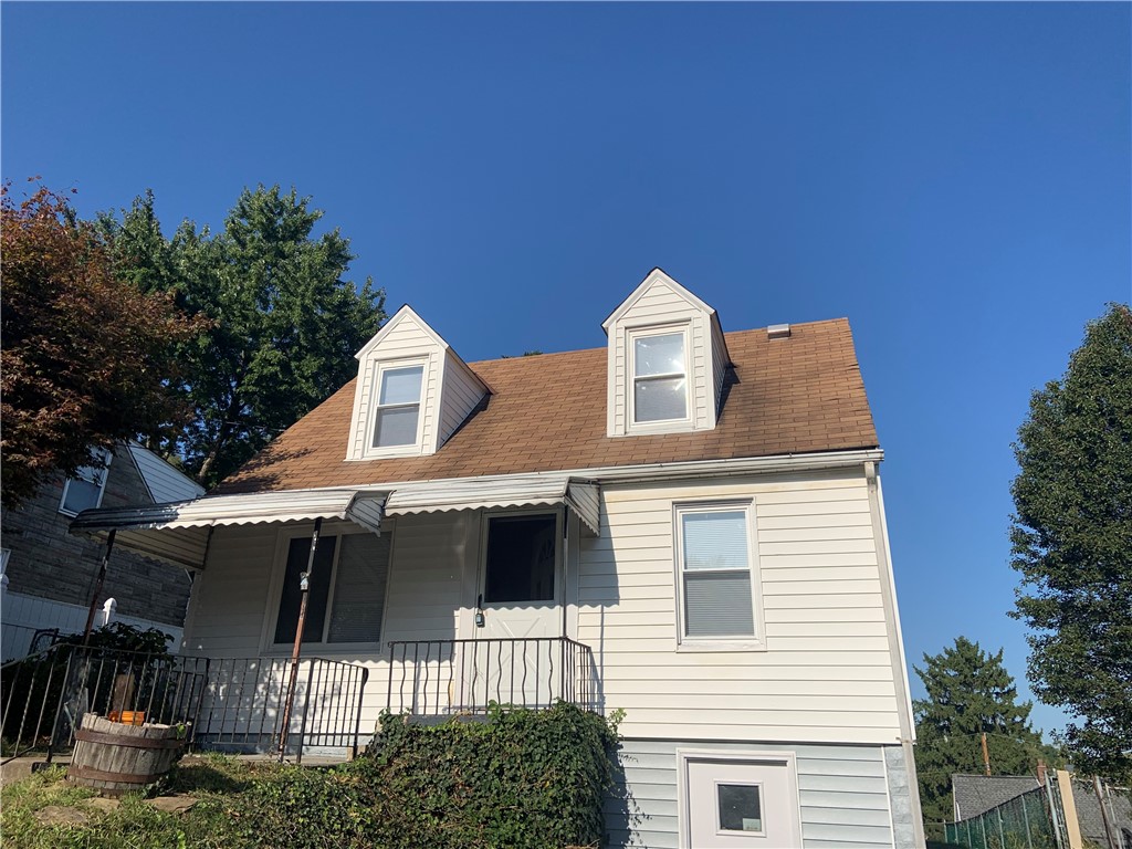 120 Graham Ave. — photo 1