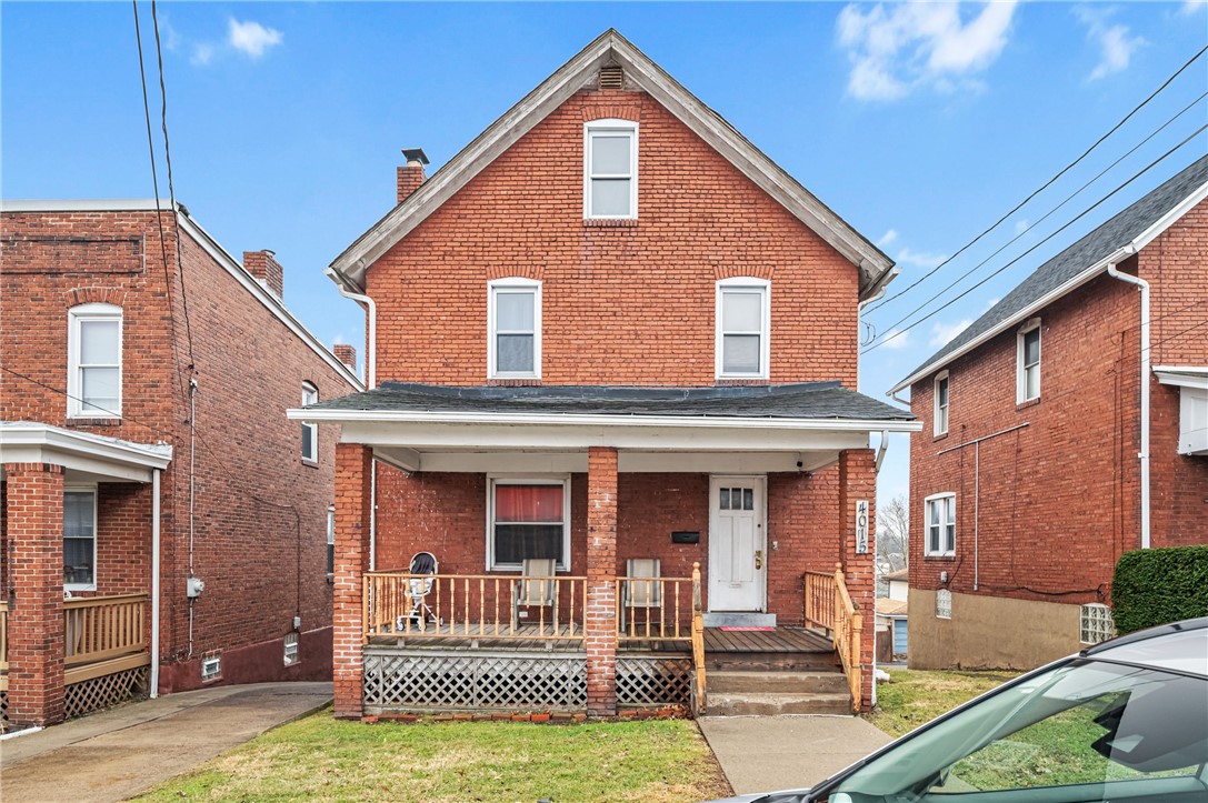 4015 Center Ave — photo 1