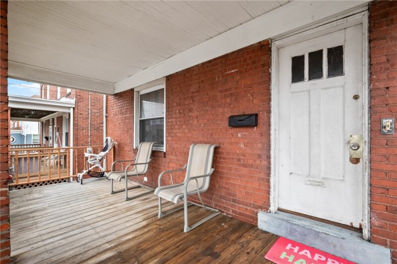 4015 Center Ave — photo 3