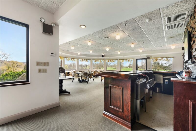 1300 Lane Ave — photo 3