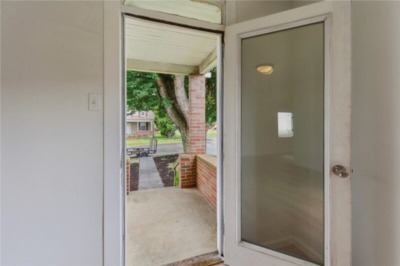 328 Cleveland Street — photo 8