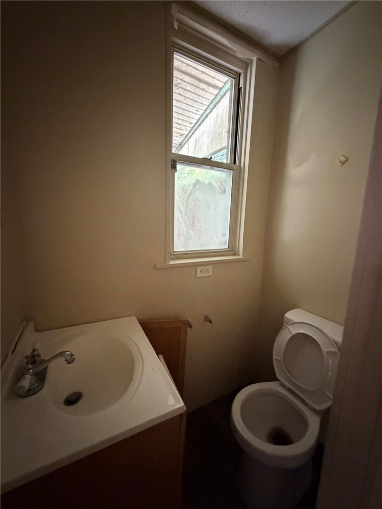 310 Arabella St — photo 7