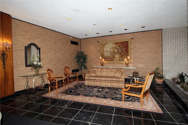 1150 BOWER HILL RD 1116A — photo 3